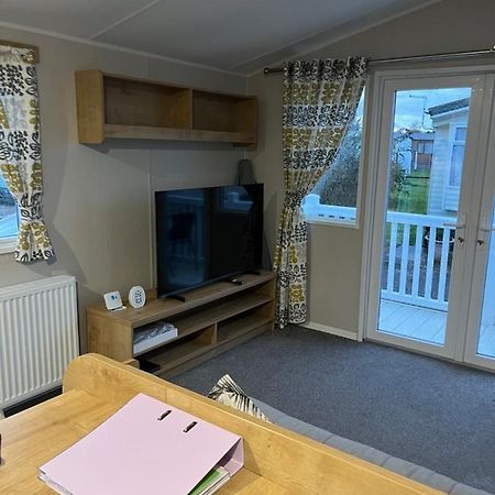 Lorraine'S Caravan Holiday Villa Моркамб Екстериор снимка