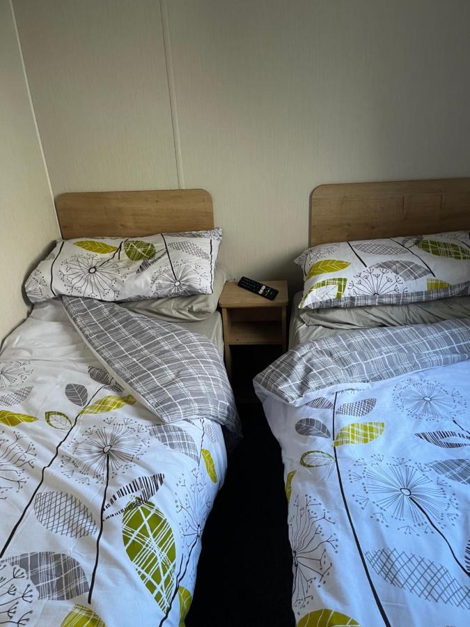 Lorraine'S Caravan Holiday Villa Моркамб Екстериор снимка