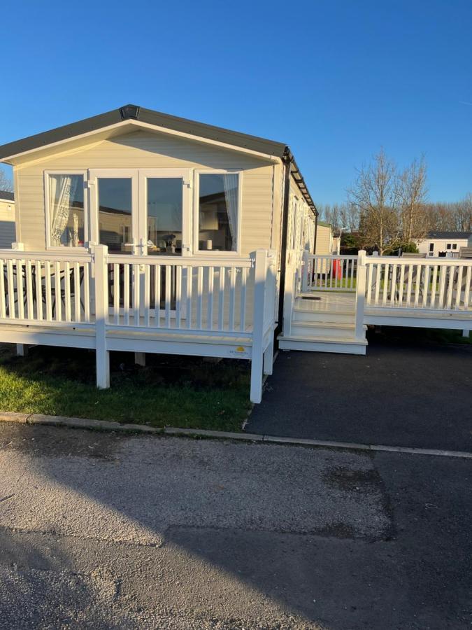 Lorraine'S Caravan Holiday Villa Моркамб Екстериор снимка